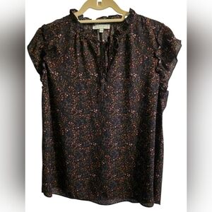 Blousology Ruffle Cap Sleeve Floral Blouse